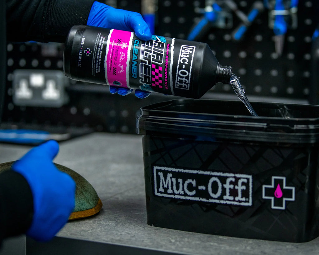 MC AIR FILTER CLEANER 1L