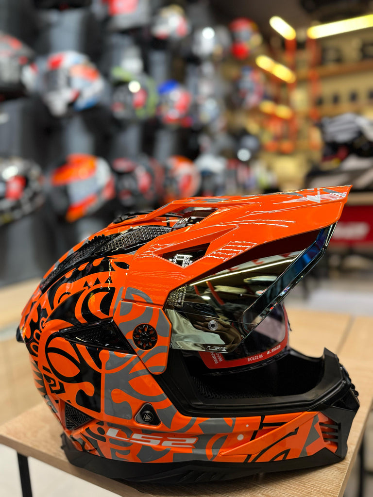 MX702 Pioneer II Rangi Orange