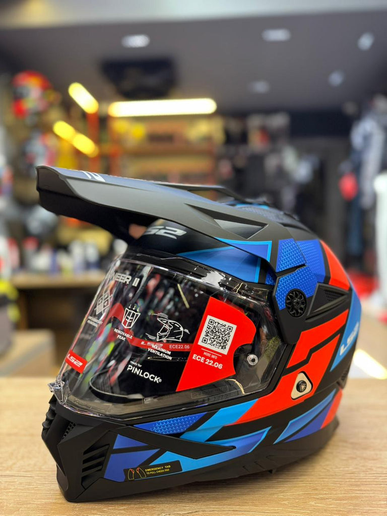 MX702 Pioneer II Block Matt Black Red Blue